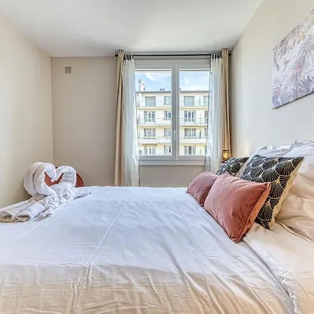 Ambiance Cosy: 4 Personnes-wifi Fibre-tout Equipe דירה