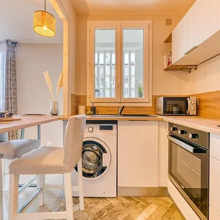 Daire Ambiance Cosy: 4 Personnes-wifi Fibre-tout Equipe *
